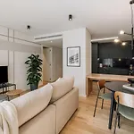 Melides - 2 Bedrooms And Pool In Avenidas Novas * Lissabon