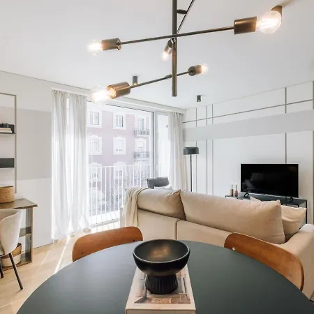 Melides - 2 Bedrooms And Pool In Avenidas Novas Lisboa