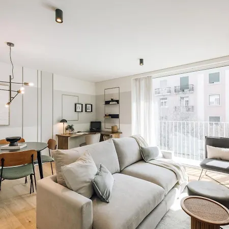 Melides - 2 Bedrooms And Pool In Avenidas Novas 아파트 리스본
