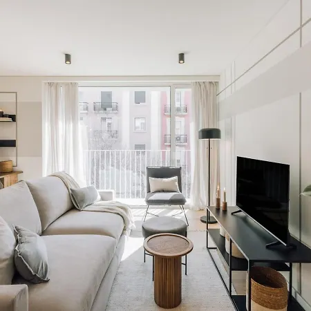 アパート Melides - 2 Bedrooms And Pool In Avenidas Novas リスボン